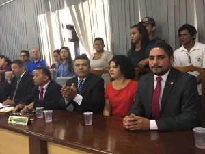 Deputado Zé Inácio parabenizou juiz que concedeu liminar determinando posse do vice 