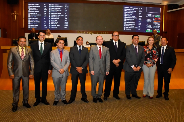 Deputados Josimar de Maranhãosinho (PR), Adriano Sarney (PV), Ricardo Rios (PEN), Zé Inácio (PT), Othelino Neto (PCdoB), Humberto Coutinho (PDT), Fábio Macedo (PDT), Nina Melo (PMDB) e Stênio Resende (PRTB)