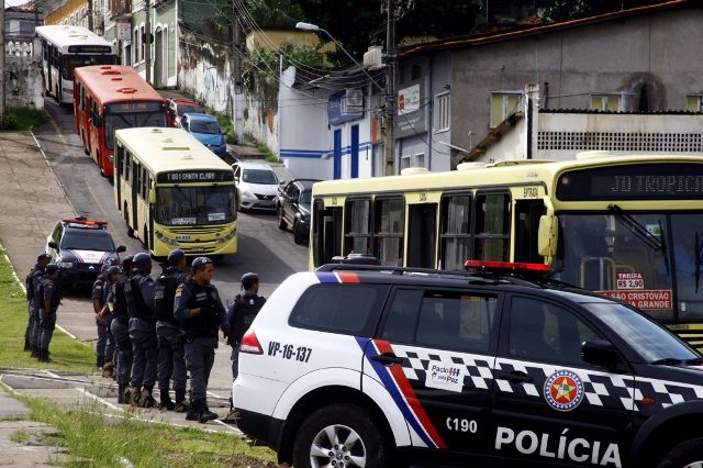 Diariamente, 100 policiais atuam na região metropolitana, em áreas mais vulneráveis a assaltos a ônibus