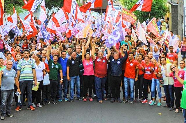 Zé Inácio participou to ato político, que contou com a participação de centenas de pessoas