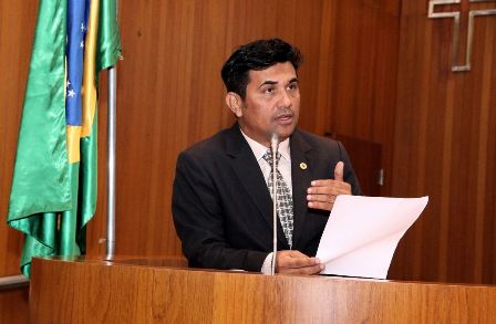 Deputado Wellington pediu voto de aplausos a Rose Sales