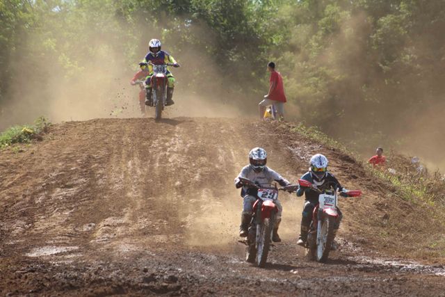 PILOTOS NA PISTA