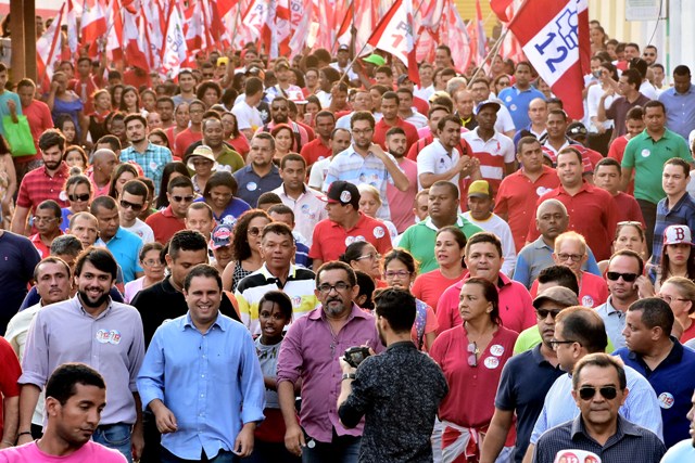 Caminhada de Edivaldo Holanda Junior no Vicente Fialho (79)